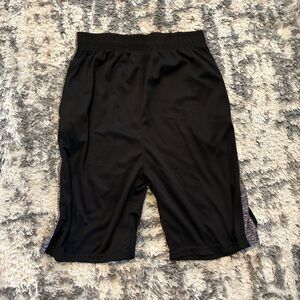 Ultra Performance mens shorts size large black gray